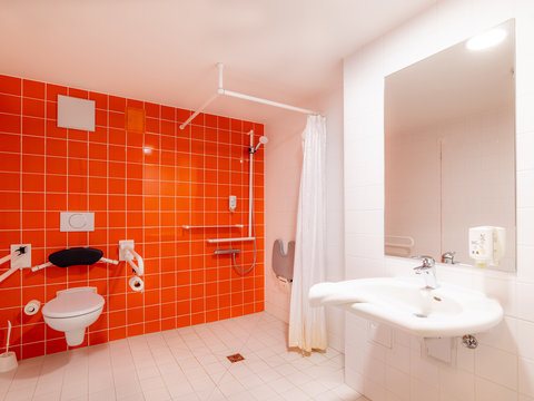 Stuttgart Zuffenhausen Bathroom