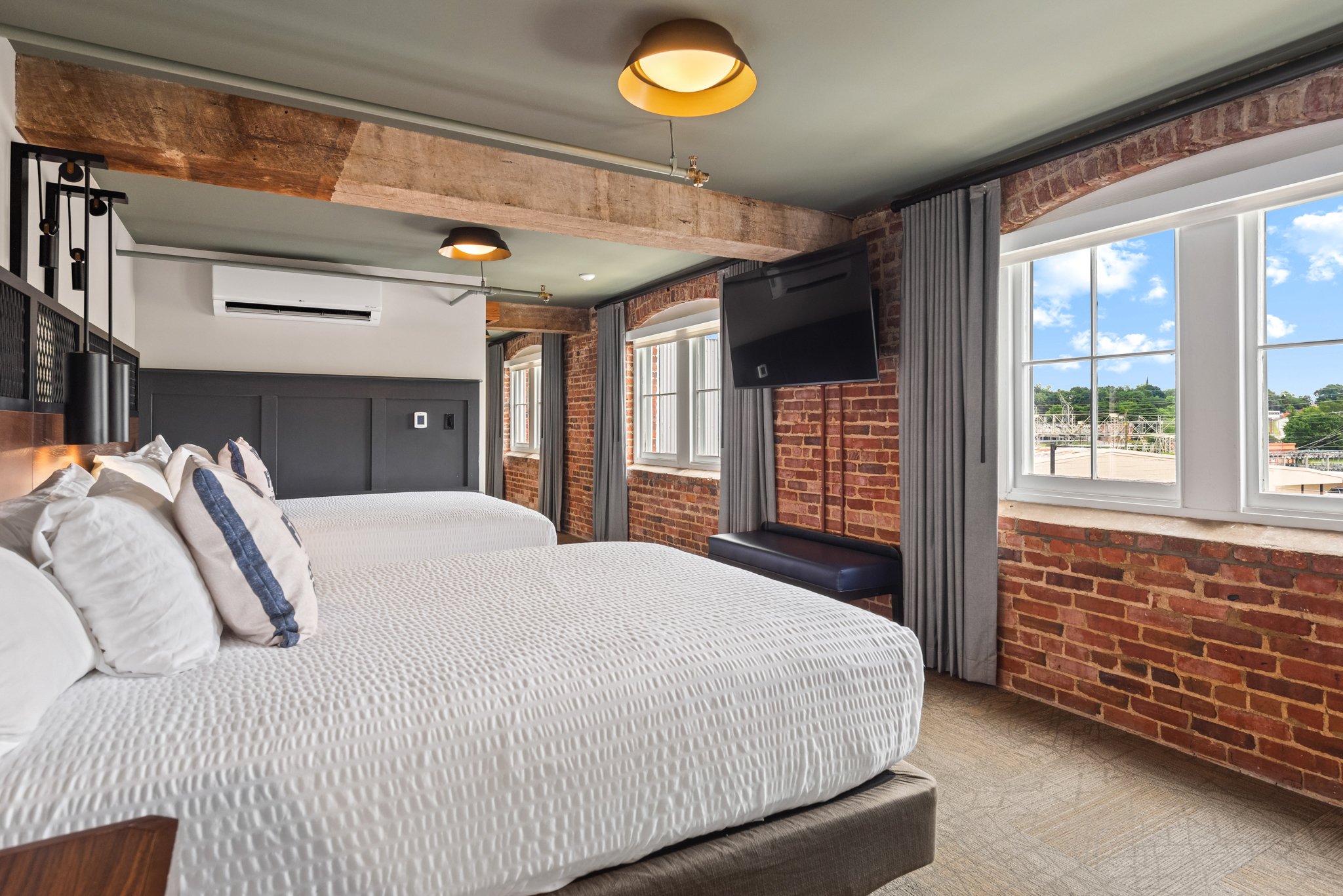 City Mills Hotel-guestroom-Classic Queen.jpg