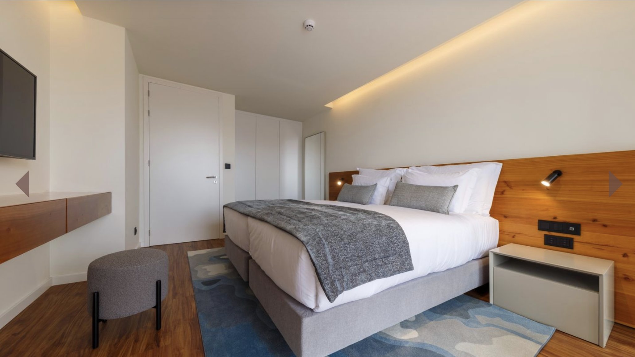 THE SHIPYARD ANGRA-guestroom-One Bedroom.jpg