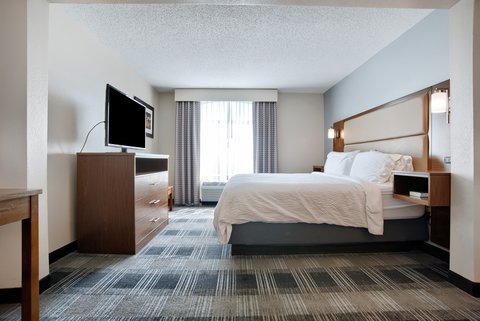 Holiday Inn Express Mobile I-65 spacious room with sofabed