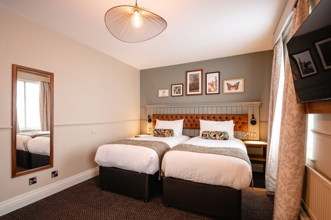 The Bears Head Twin Room
