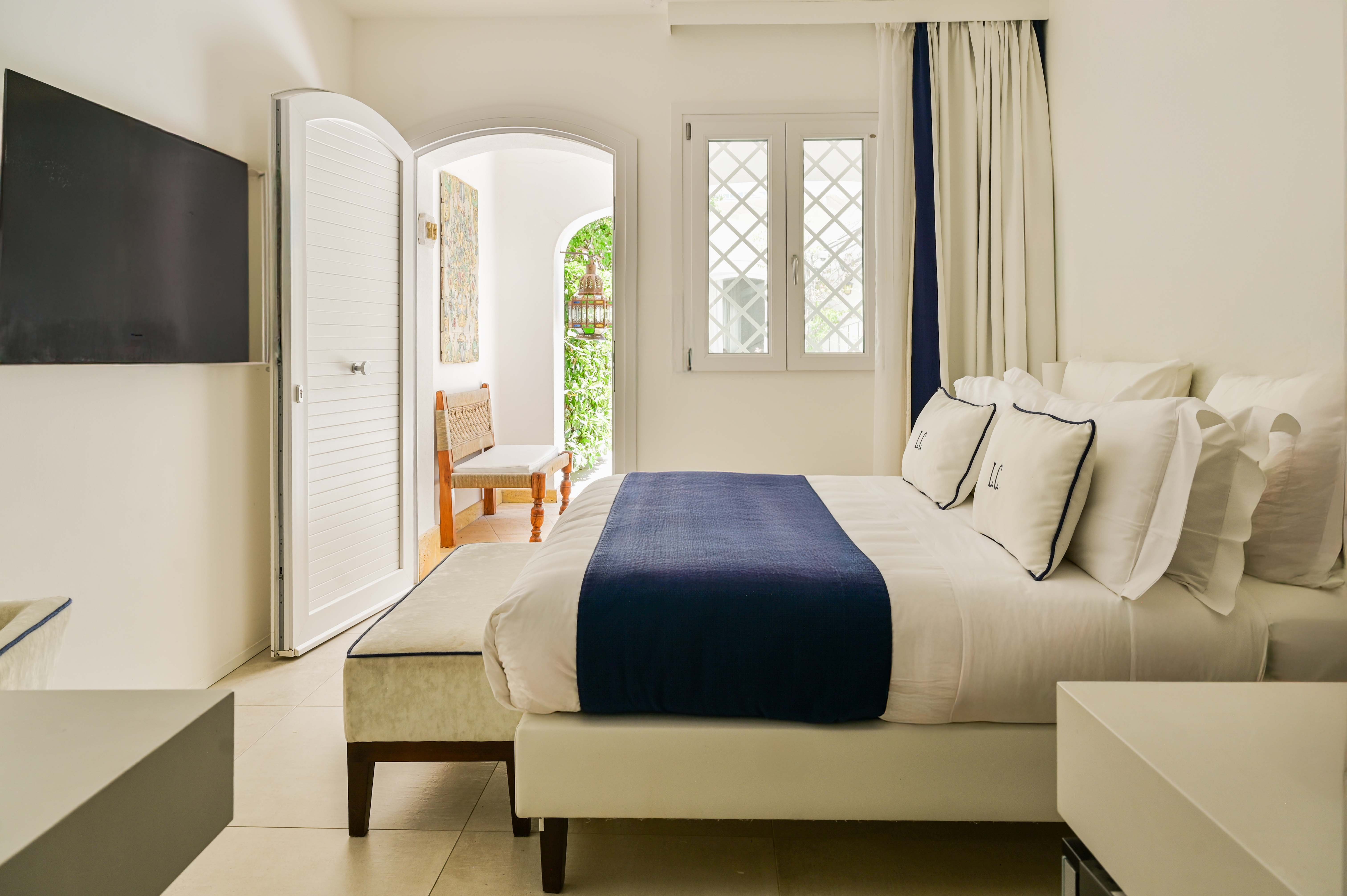 Le Calette N5-guestroom-Classic Room - Bedroom.jpg