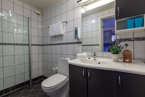 Bathroom Studio Apartment First Hotel Viking Tromso