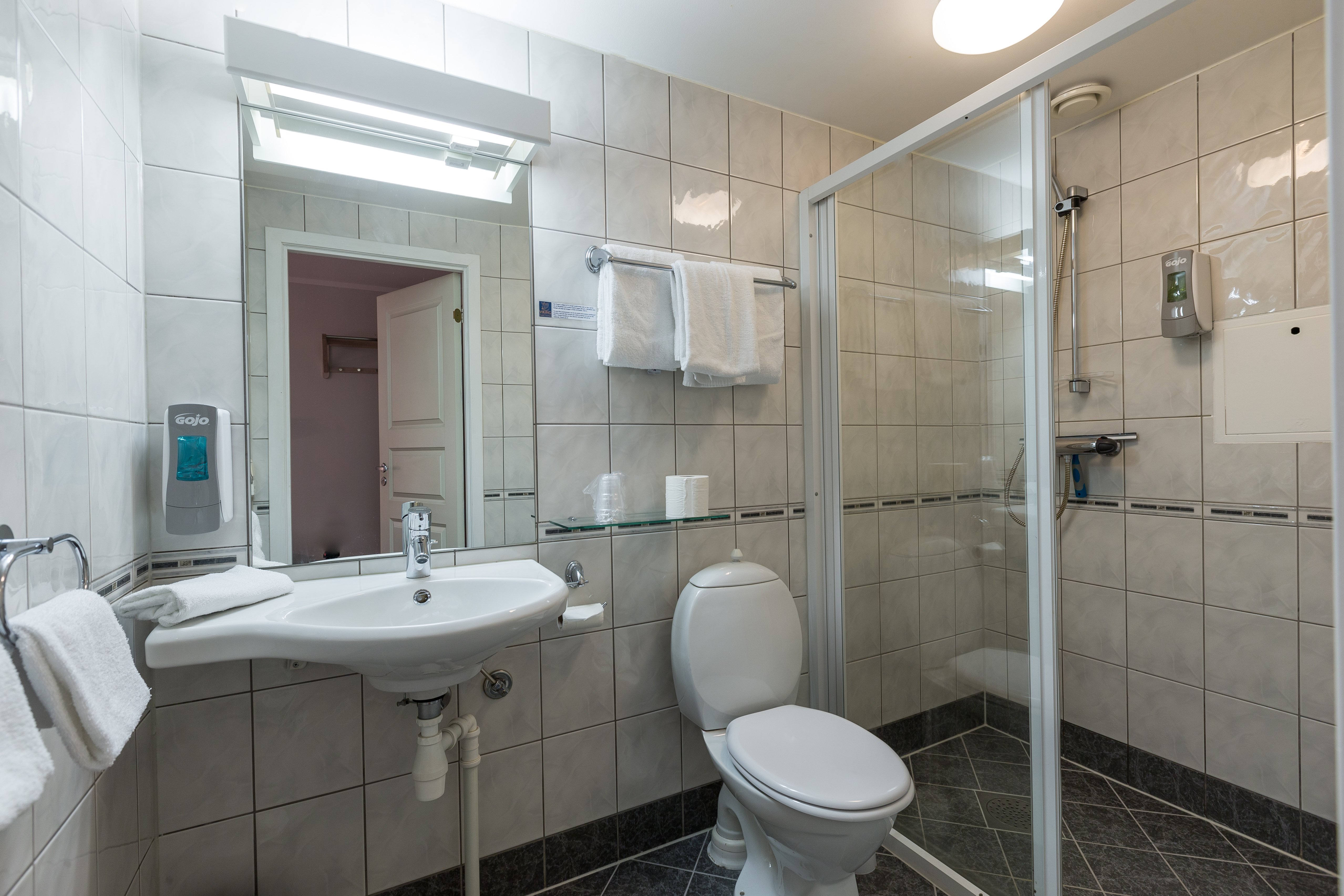 First Hotel Viking-guestroom-Bathroom Triple Room First Hotel Viking Tromso.jpg