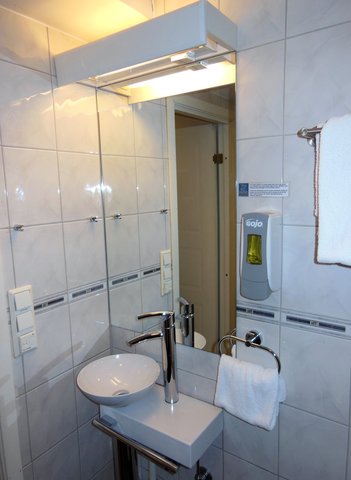 Bathroom Family Room First Hotel Viking Tromso