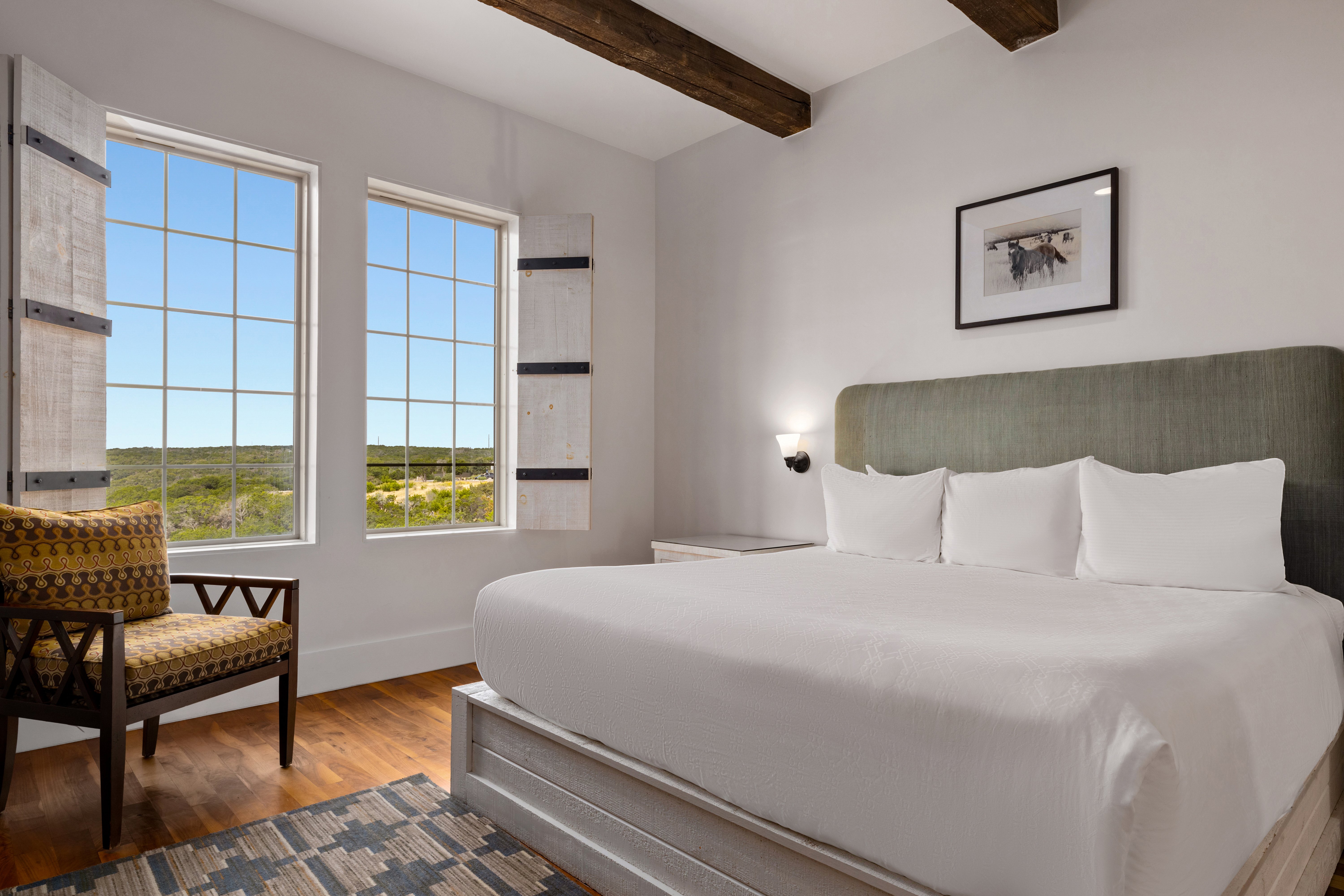 WORLDMARK HUNT - STABLEWOOD SPRINGS-guestroom-One Bedroom Pres - Guestroom - WorldMark Hunt Stablewood Springs Resort.jpg