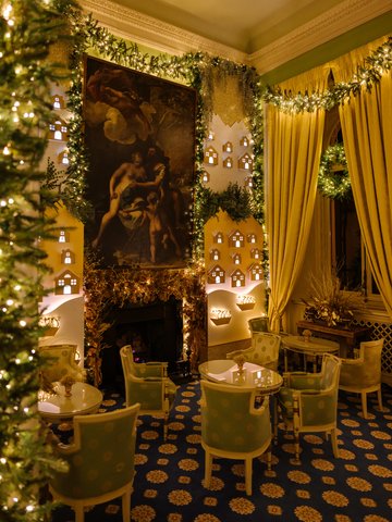 Flora Room And Fireplace Winter 2024