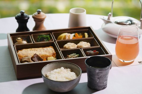 JW MARRIOTT HOTEL TOKYO - Photo 46