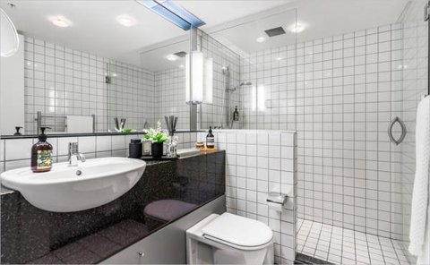 Sheawater Bathroom