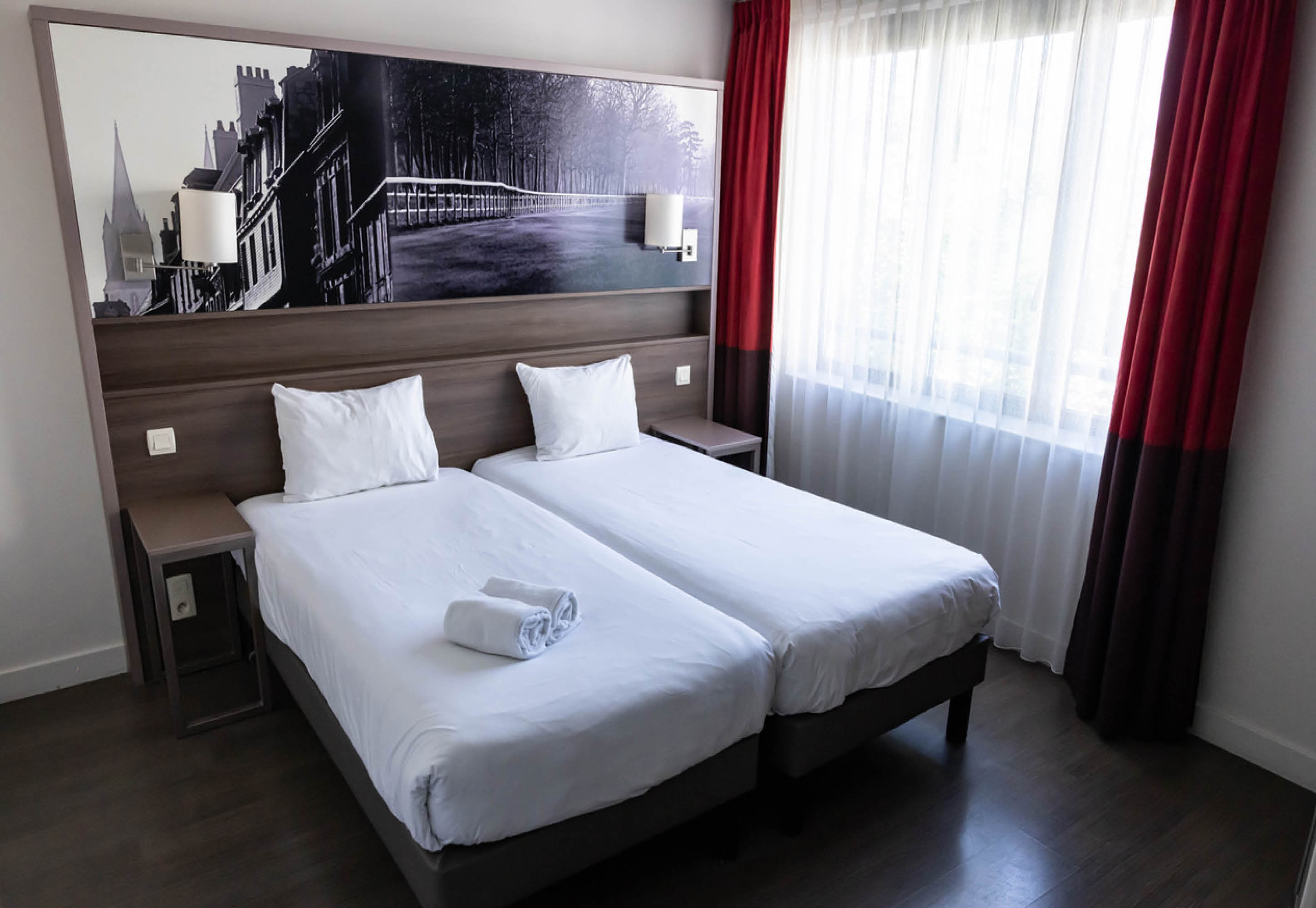 B&B HOME CAEN CENTRE GARE-guestroom-Guest Room.jpg