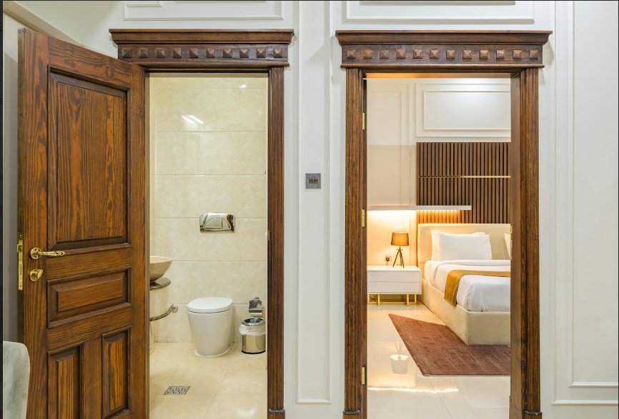 Abraj Inn Royal Hotel-guestroom-Deluxe Suite Rooms.jpg