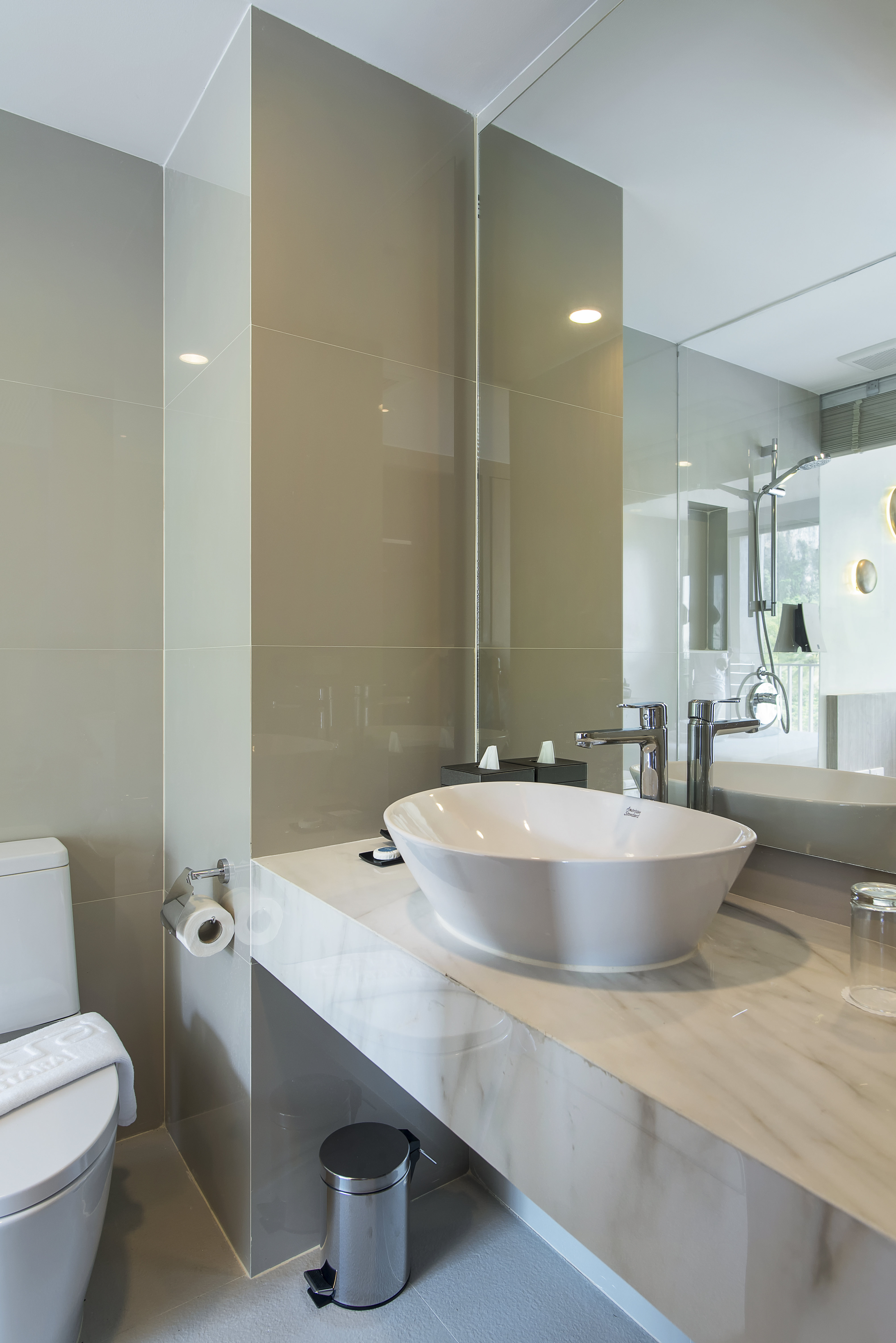 CENTARA LIFE PHU PANO KRABI-guestroom-02 Superior Mountain View - Bathroom.jpg