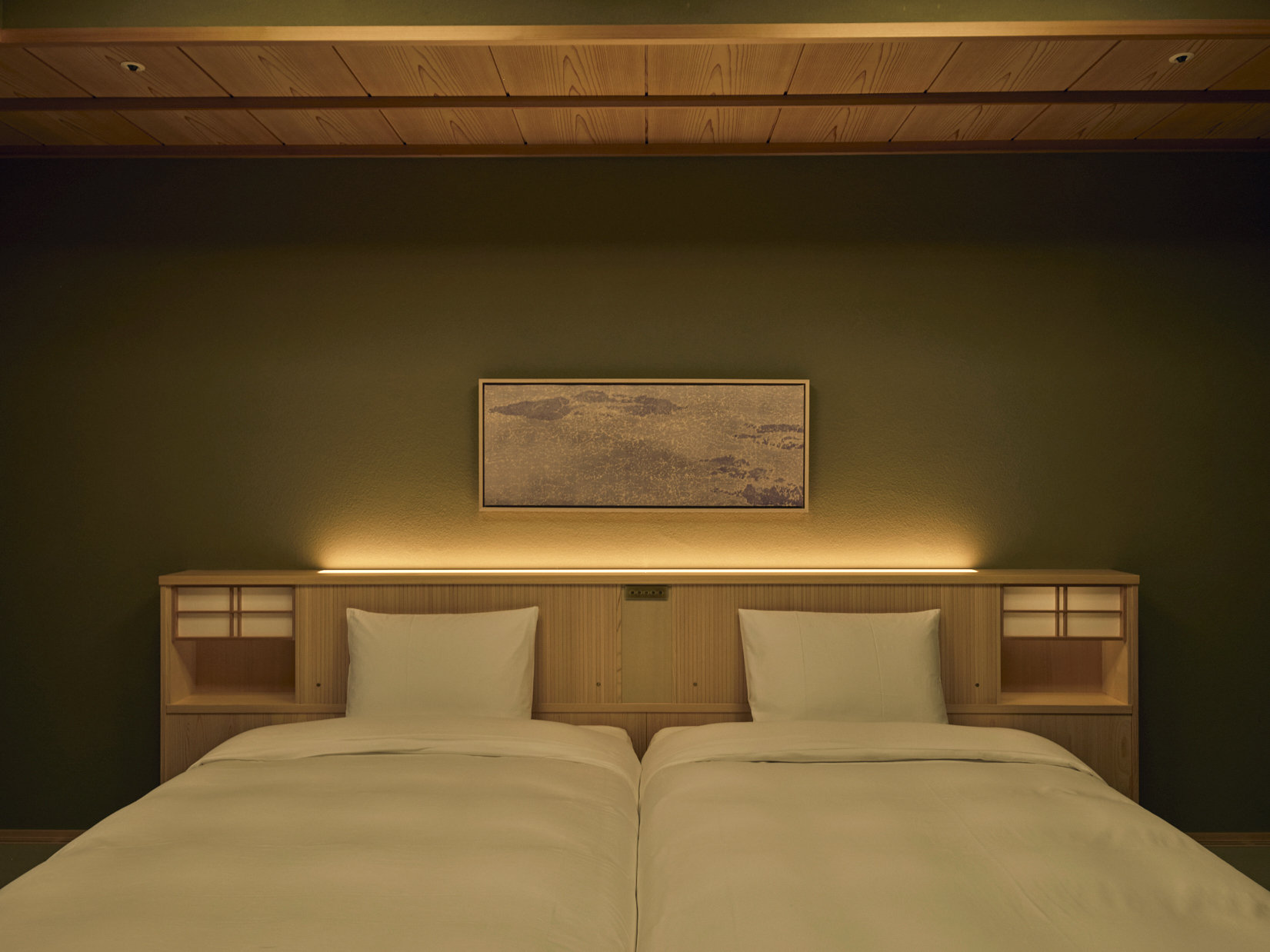 Gora Kadan Fuji-guestroom-Bedroom.jpg