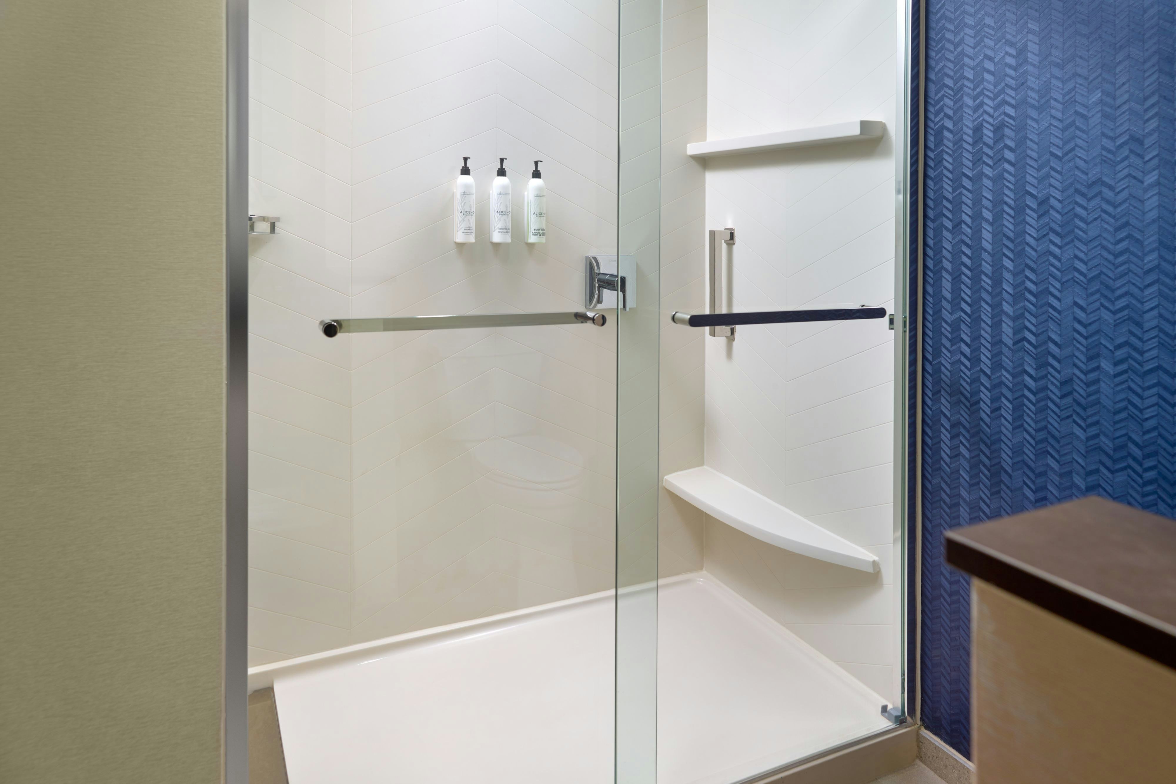 Fairfield by Marriott Inn and Suites Alpharetta Avalon Area-guestroom-Bathroom.jpg