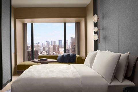 JW MARRIOTT HOTEL TOKYO - Photo 12