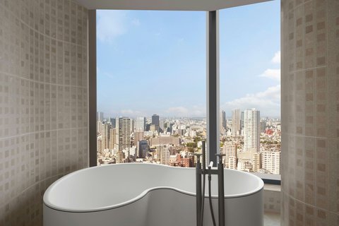 JW MARRIOTT HOTEL TOKYO - Photo 19