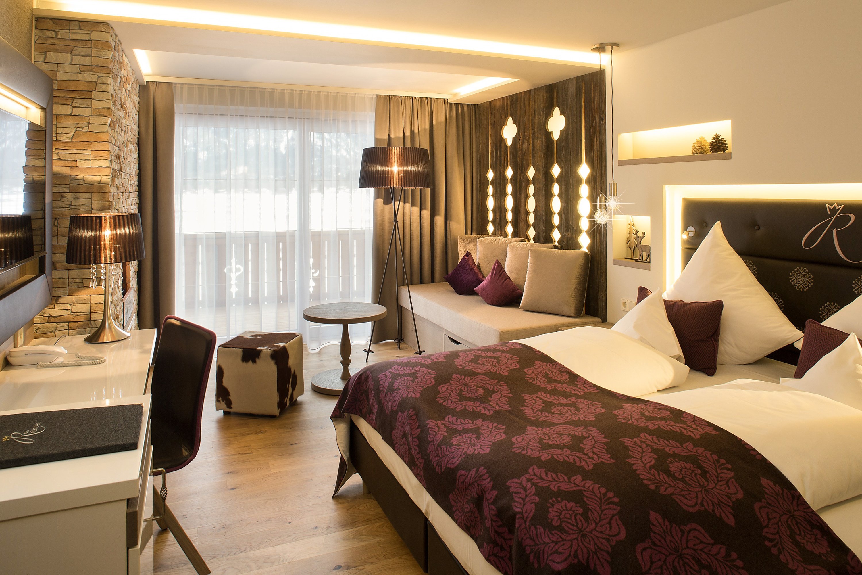 SHELL Das Ruebezahl Hotel-guestroom-Deluxe Double Room Alpen Traum.jpg