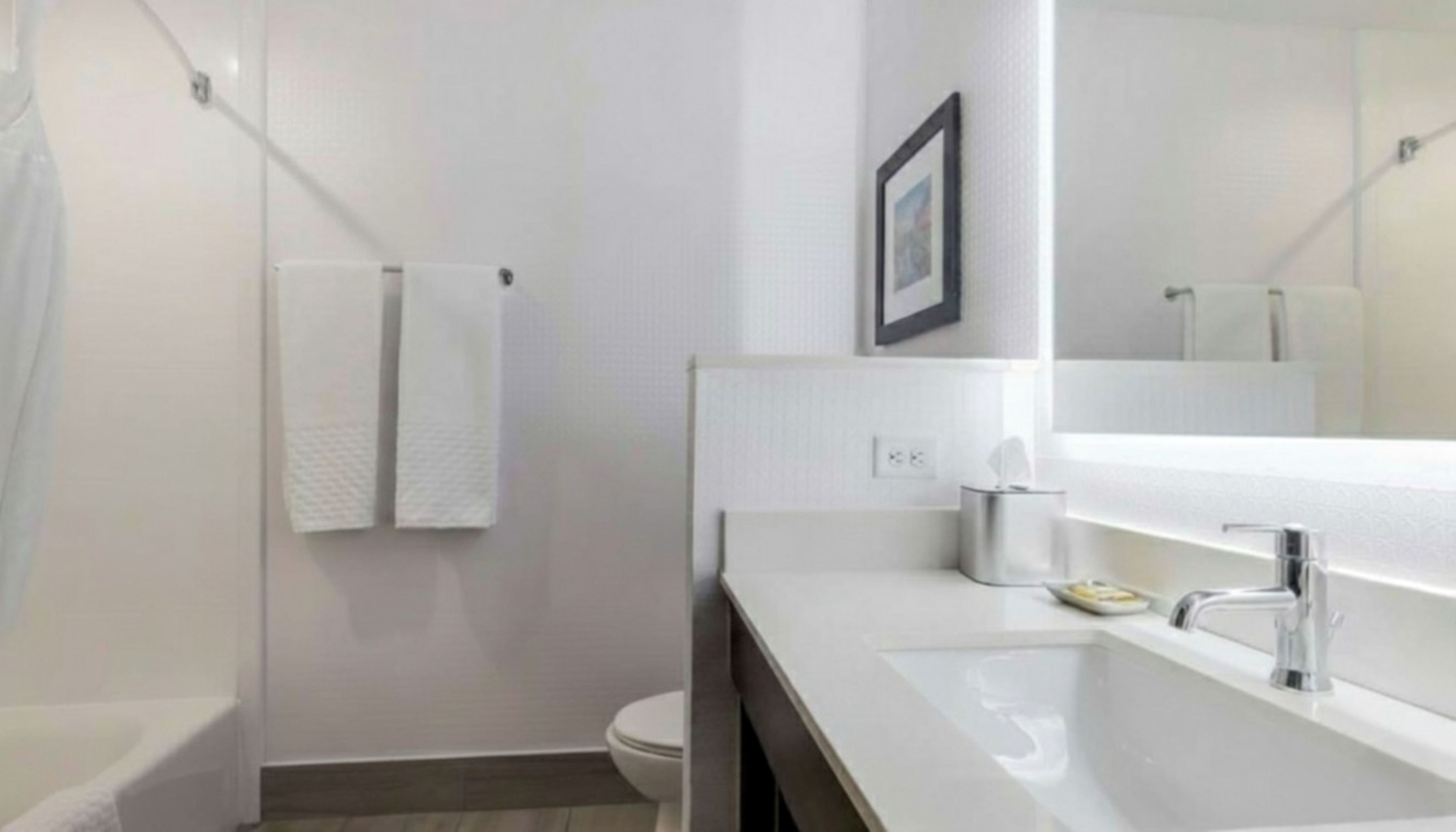 HOLIDAY INN EXP STES CHOCTAW BY IHG-guestroom-Guest Bathroom.jpg