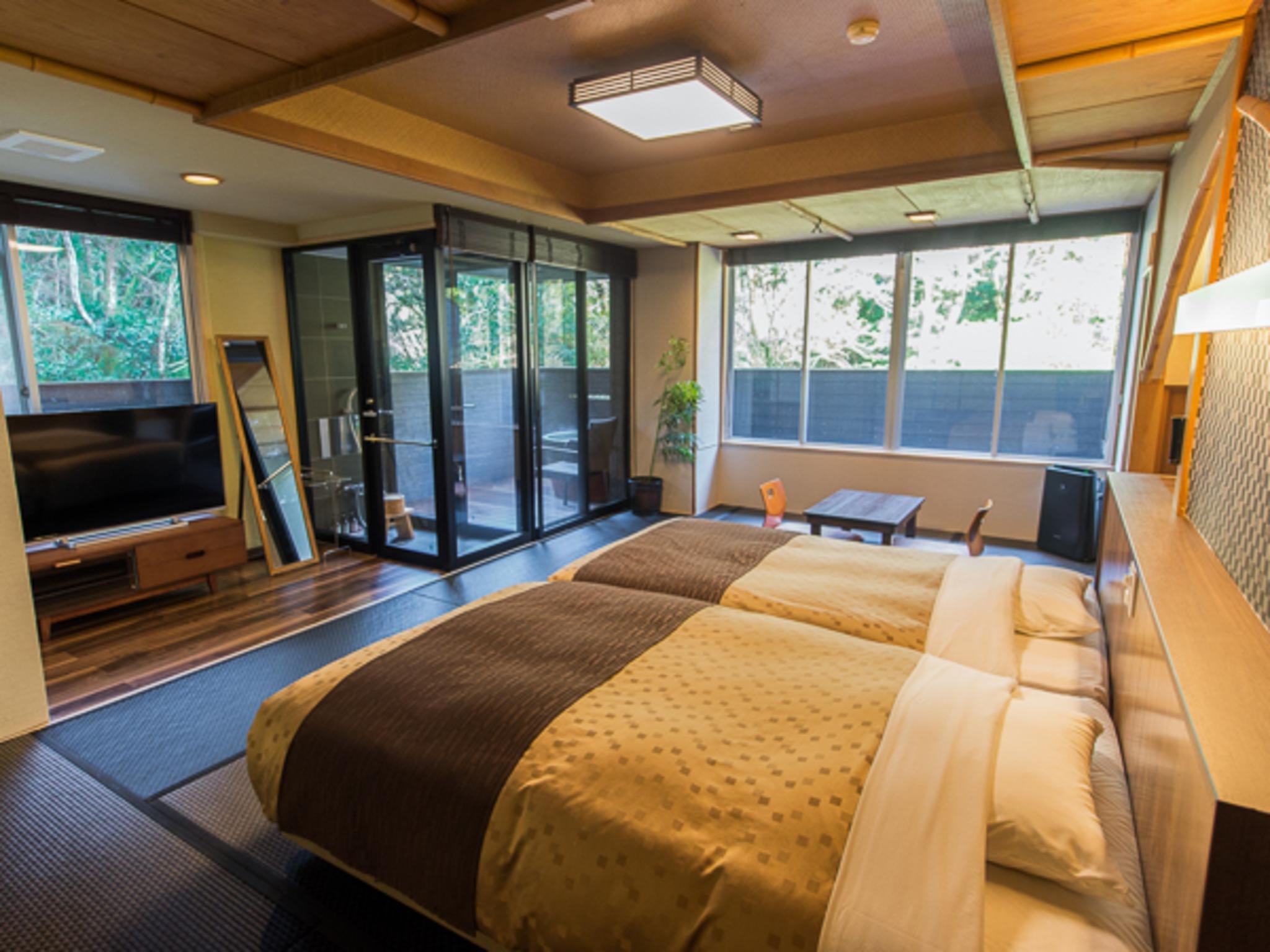 LiVEMAX RESORT AMAGI YUGASHIMA-guestroom-WABIREI JUNIOR SUITE NON SMOKING.jpg