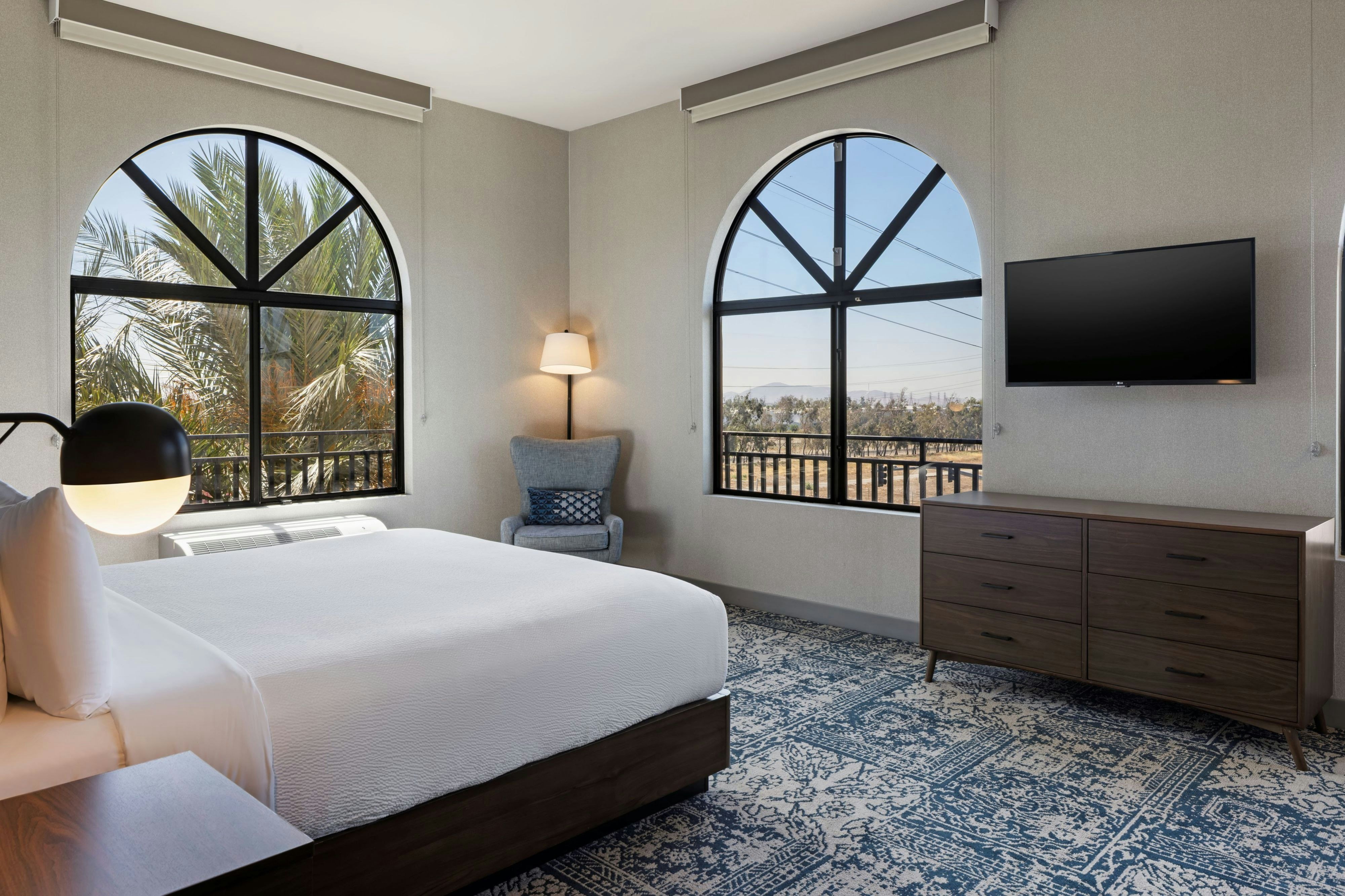 Four Points by Sheraton Ontario-Rancho Cucamonga-guestroom-Suite .jpg
