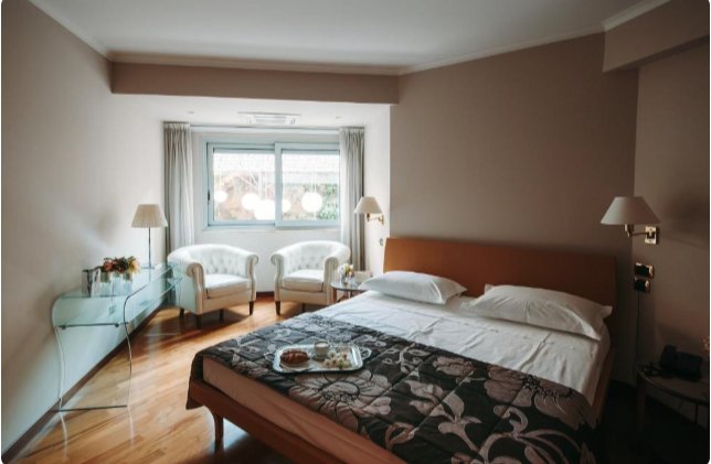 Hotel Villa Traiano-guestroom-Deluxe Double Room.jpg