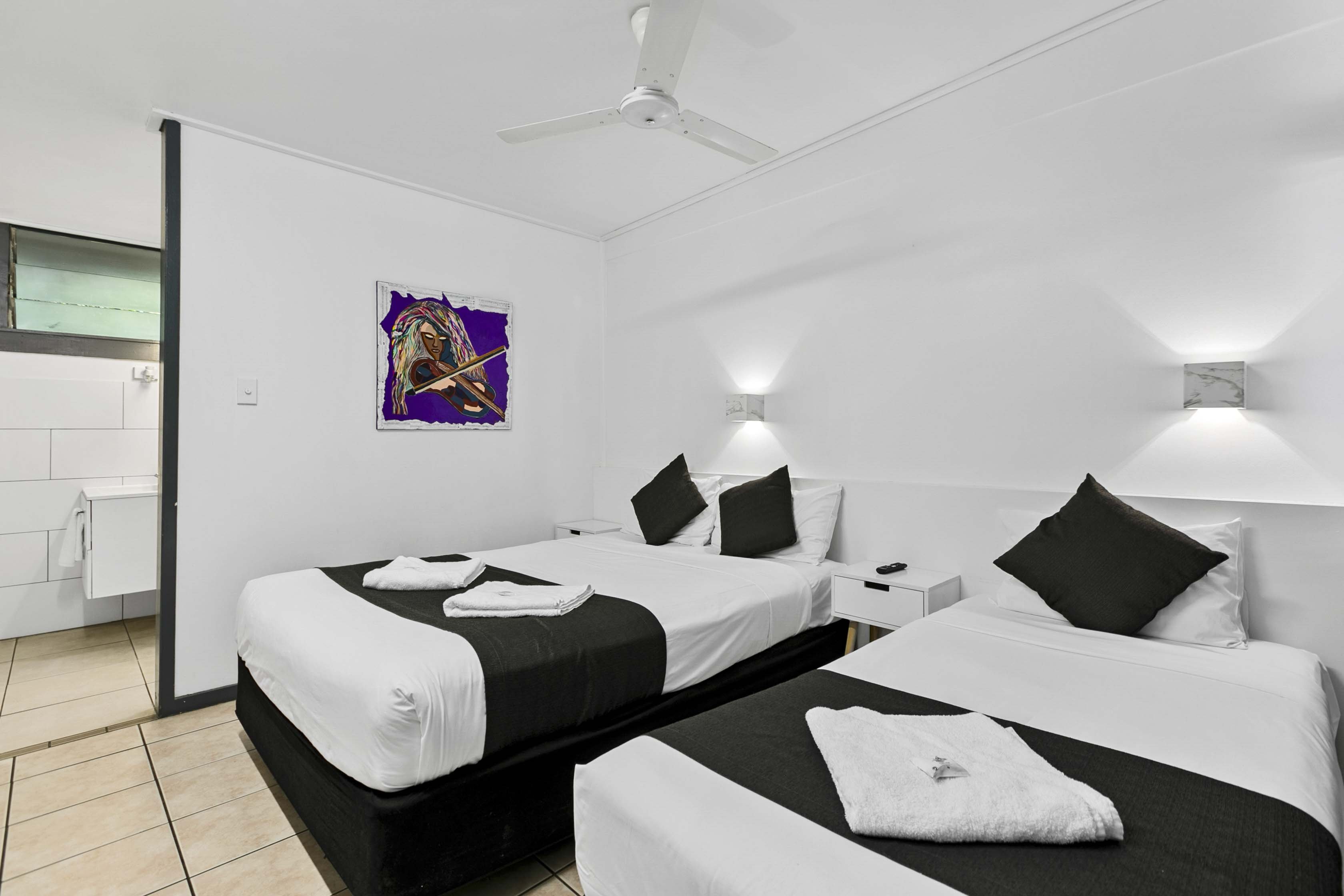 Maryborough City Motel-guestroom-Twin Room.jpg