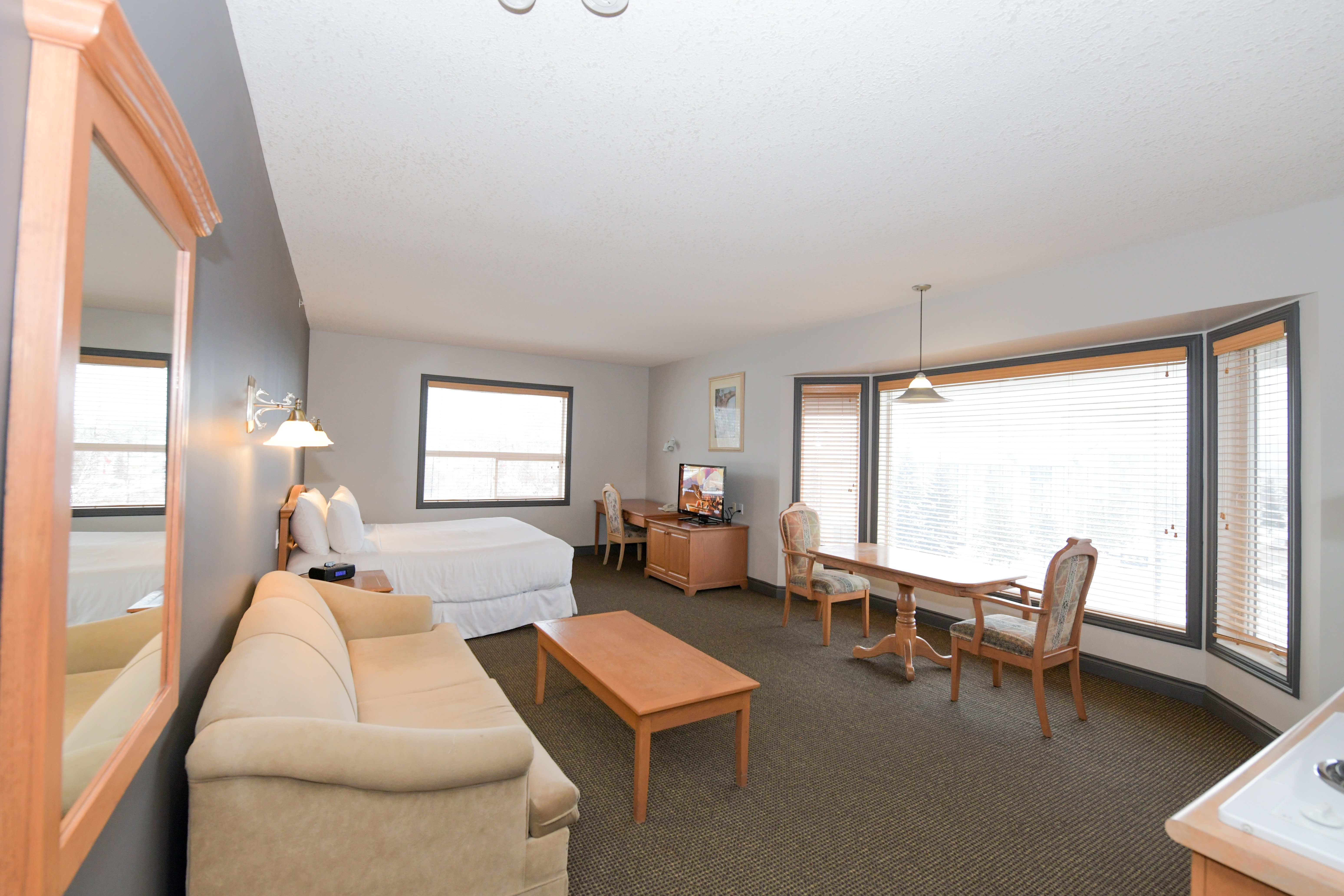 PRIME HOTEL-guestroom-King Executive Kitchenette.jpg