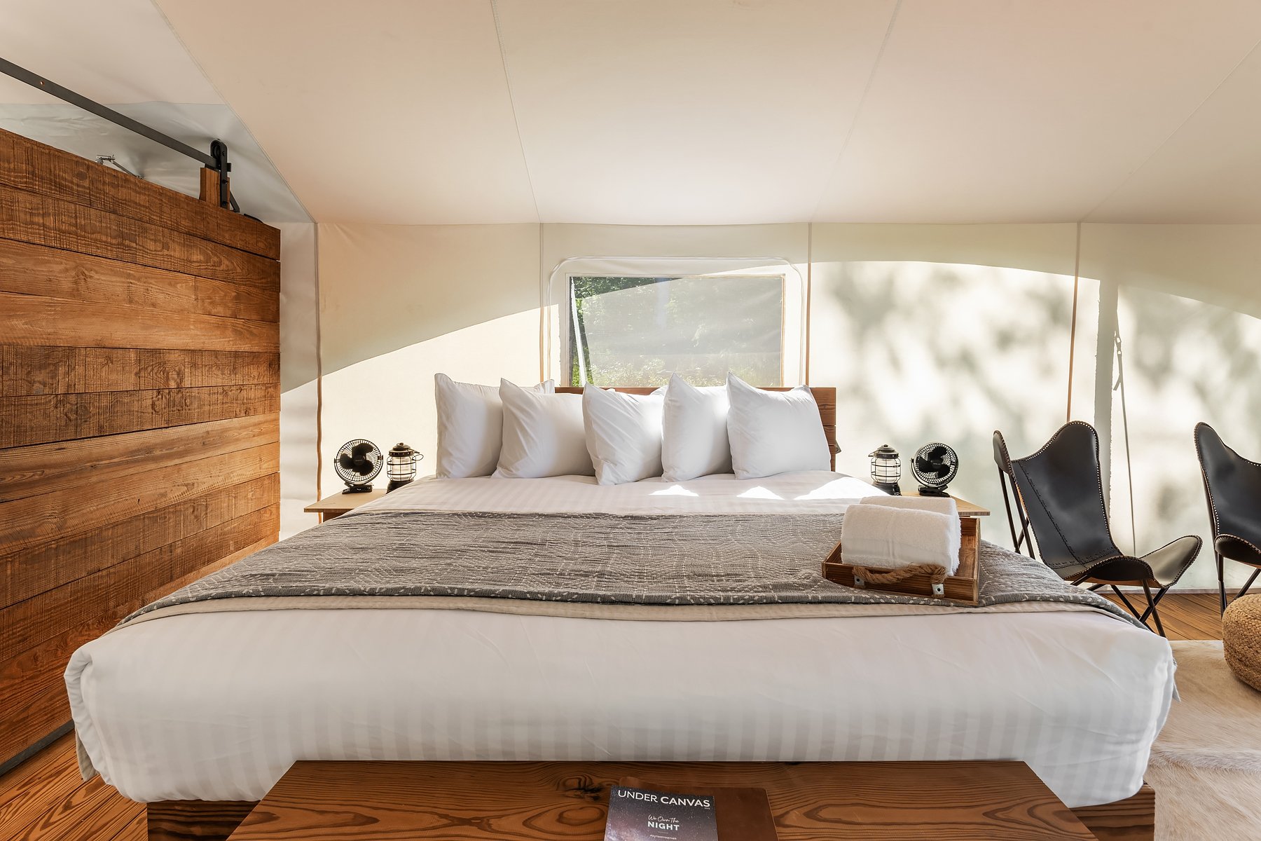 Under Canvas Columbia River-guestroom-Deluxe Tent.jpg