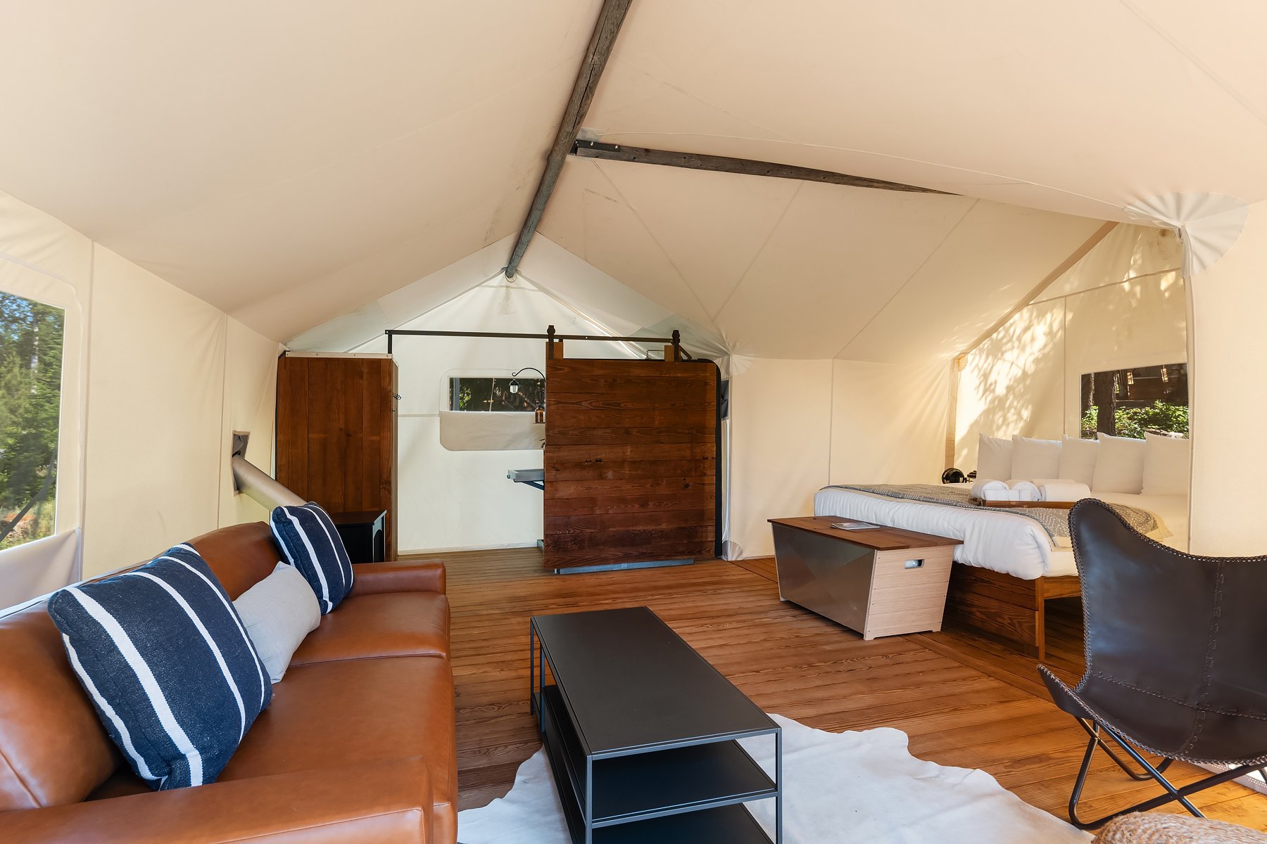 Under Canvas Columbia River-guestroom-Suite Tent.jpg