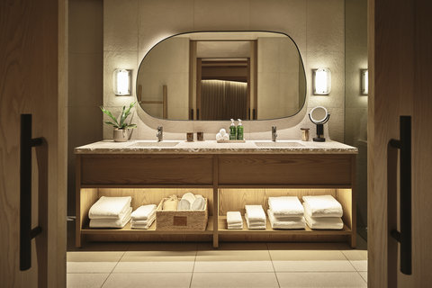 1 HOTEL TOKYO - Photo 12