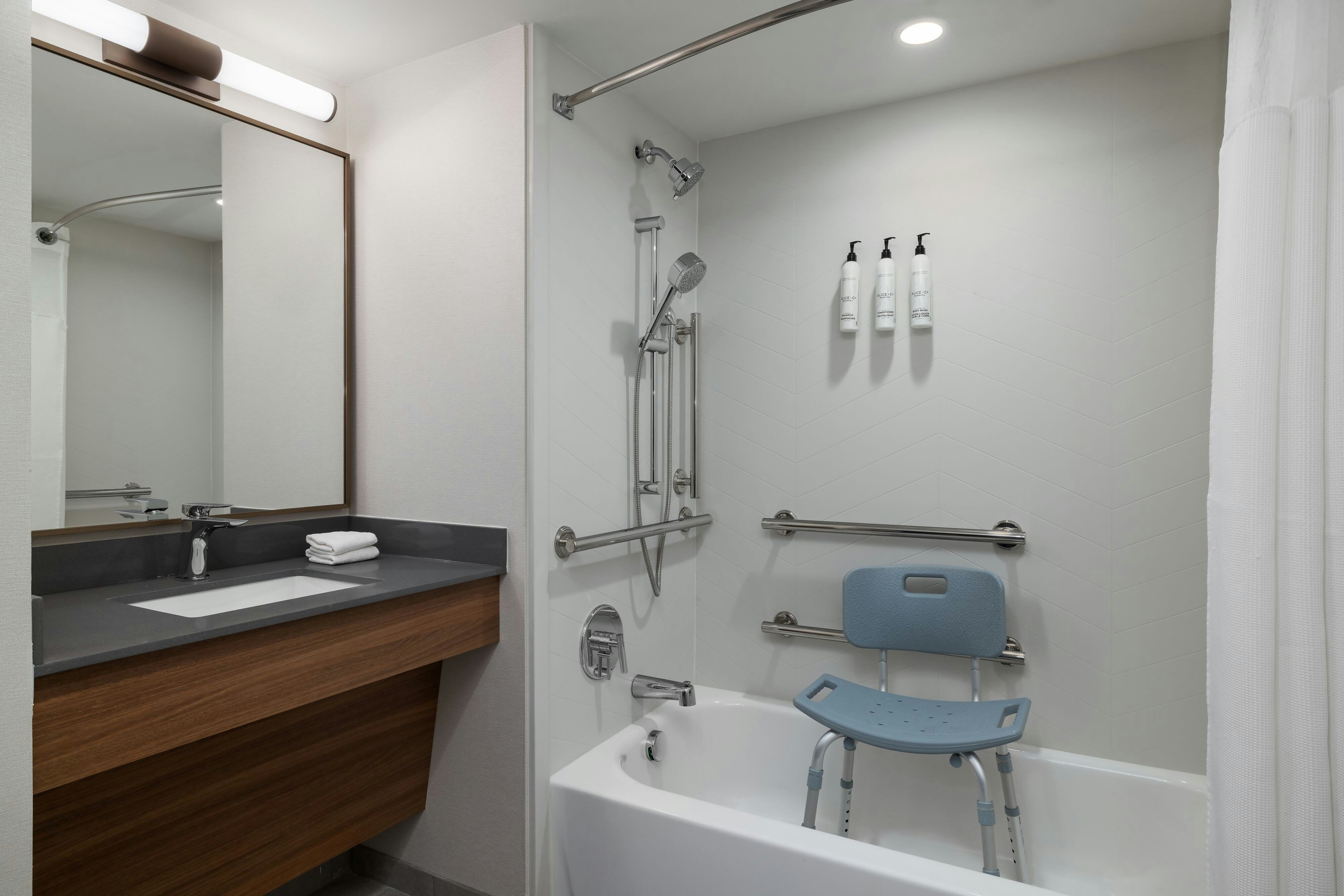 FAIRFIELD INN N SUITES CLINTON-guestroom-Accessible bathtub.jpg