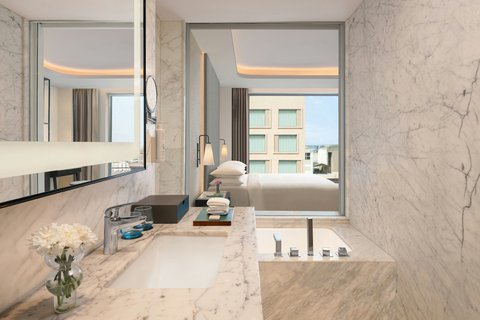 2 Bedrooms Apartment, Washroom