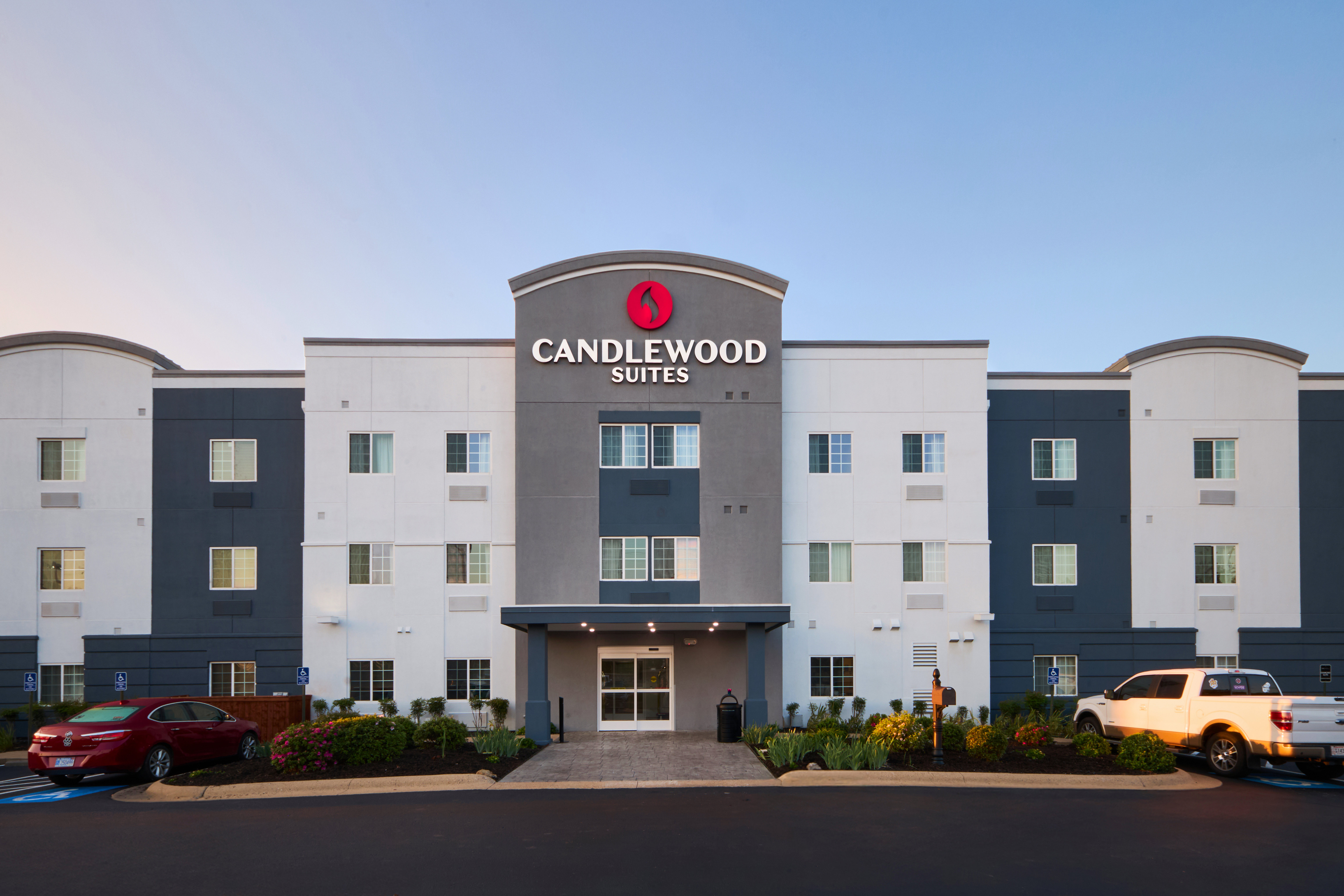 CANDLEWOOD SUITES HOT SPRINGS BY IH-guestroom-Welcome to Candlewood Suites Hot Springs..jpg