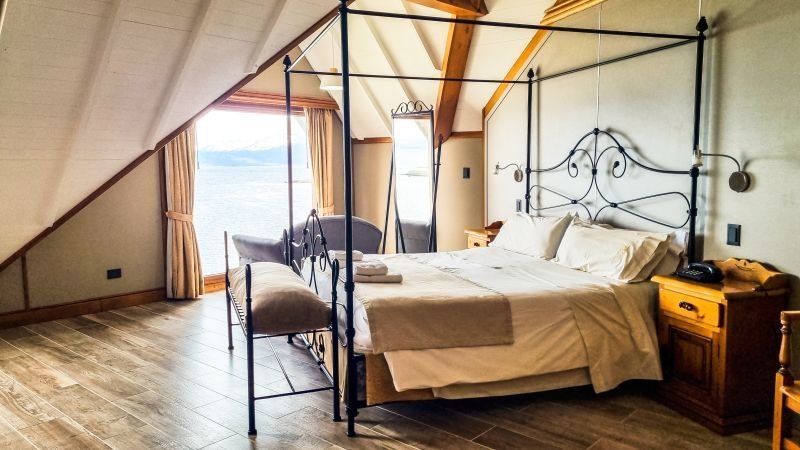 LOS YAMANAS-guestroom-SUPERIOR SUITE ROOM.jpg