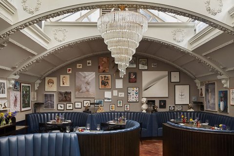 DiningRoom