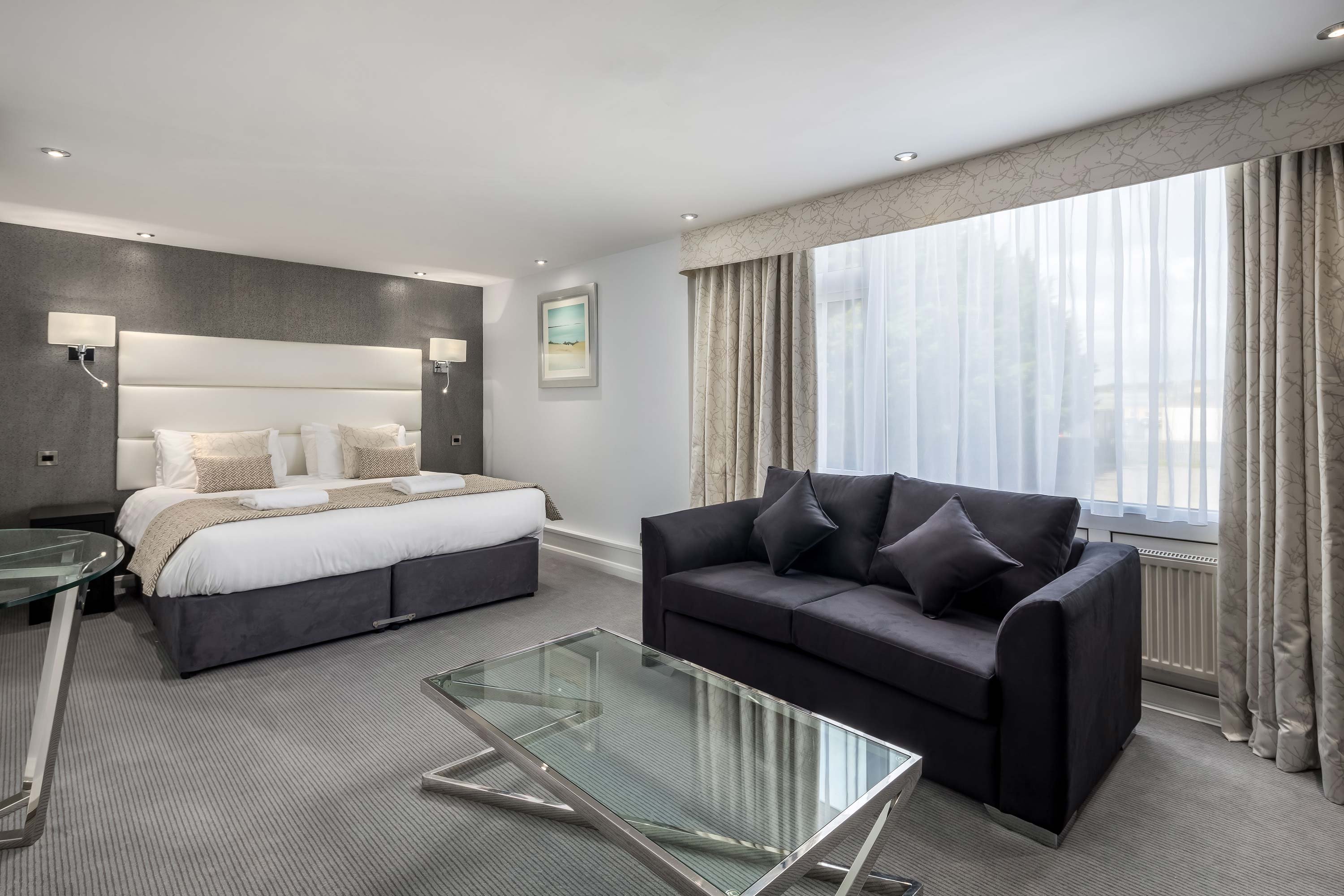 The Barnstaple Hotel-guestroom-Deluxe Room.jpg