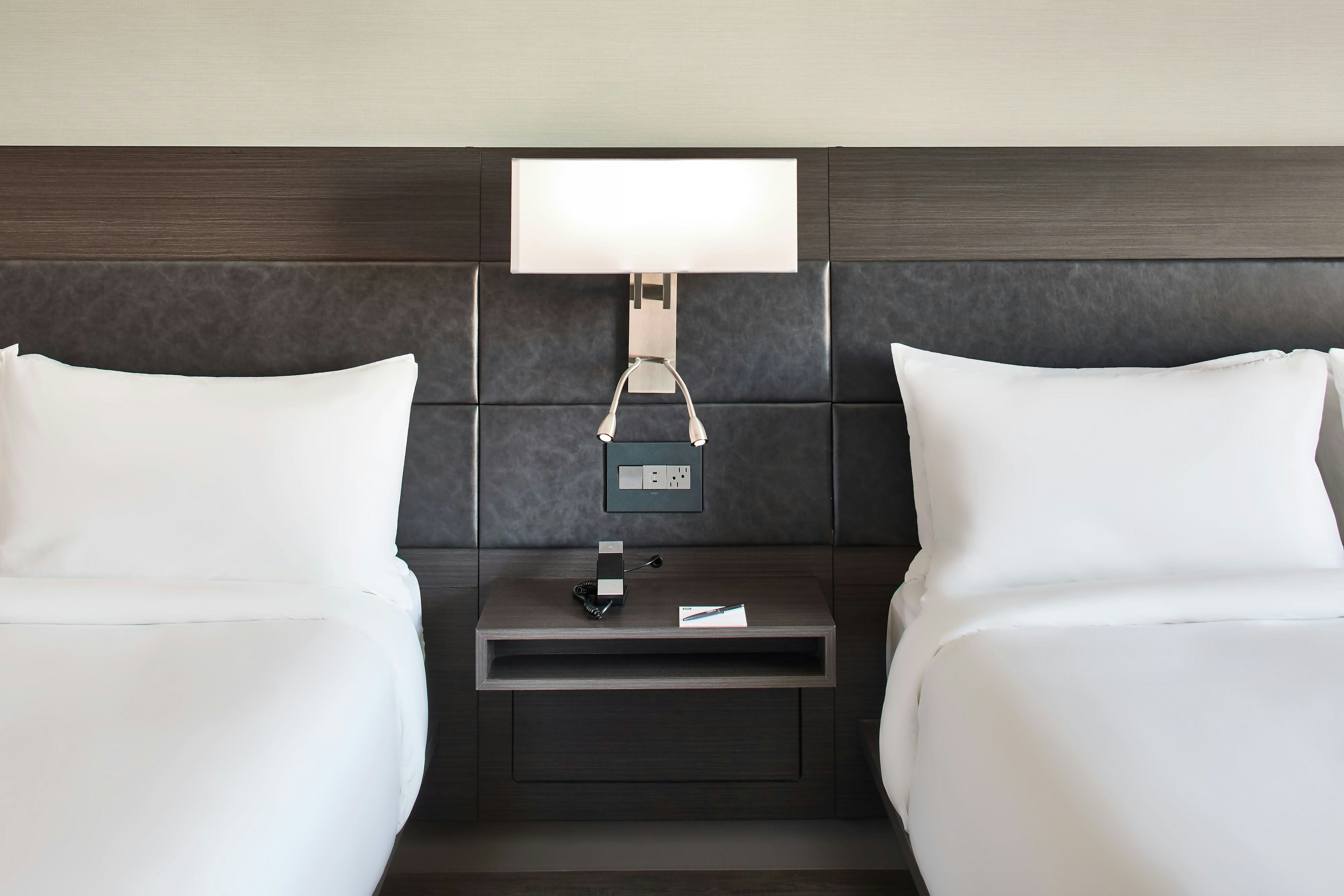 AC Hotels by Marriott Auburn-guestroom-Quen/Queen Guest Room.jpg